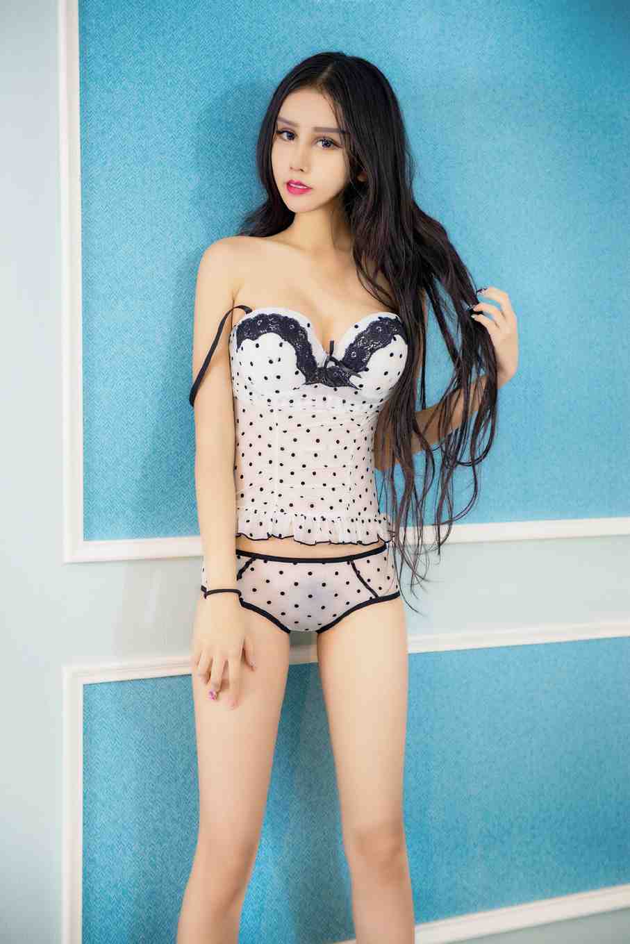 《童颜美乳陈迪娅激情尺度写真陈迪娅》荤-资源岛资源岛